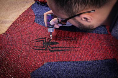 ساخت لباس مرد عنكبوتي