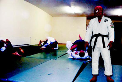 [تصویر:  spidey-the-karate-man.jpg]